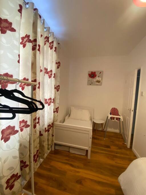 5 Bedroom House Near Cardiff City. Exteriér fotografie