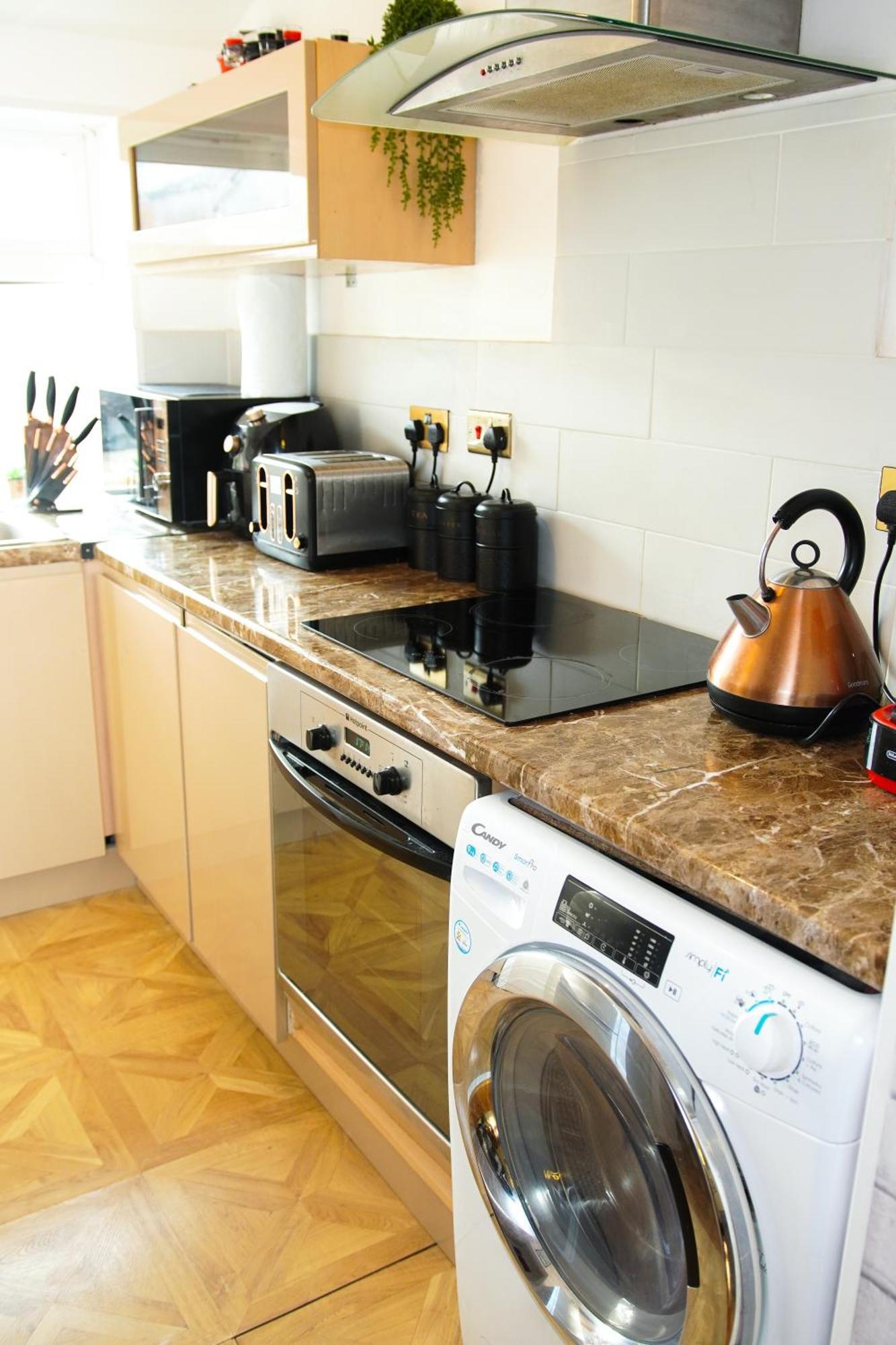 5 Bedroom House Near Cardiff City. Exteriér fotografie
